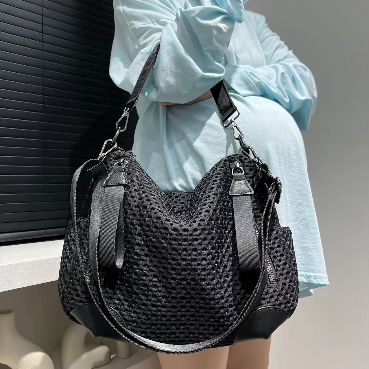 กระเป๋าสะพายไนลอนประกบตาข่ายกล - Women Bags For Airport บทวิจารณ์และราคา