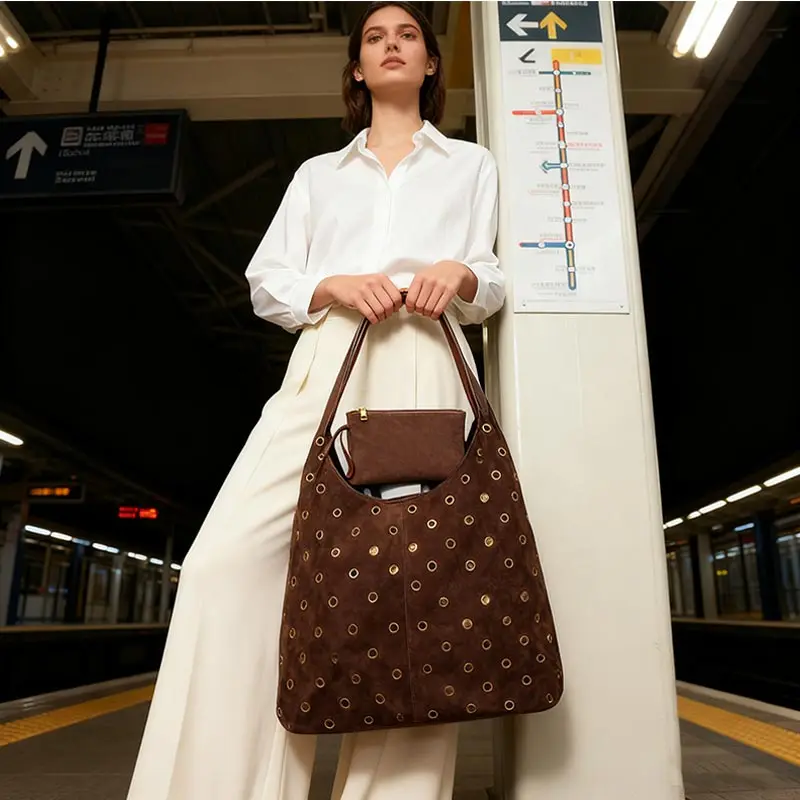 กระเป๋าโท้ทหนังกลับประดับหมุดโ - Women'S Vegan Bags บทวิจารณ์และราคา
